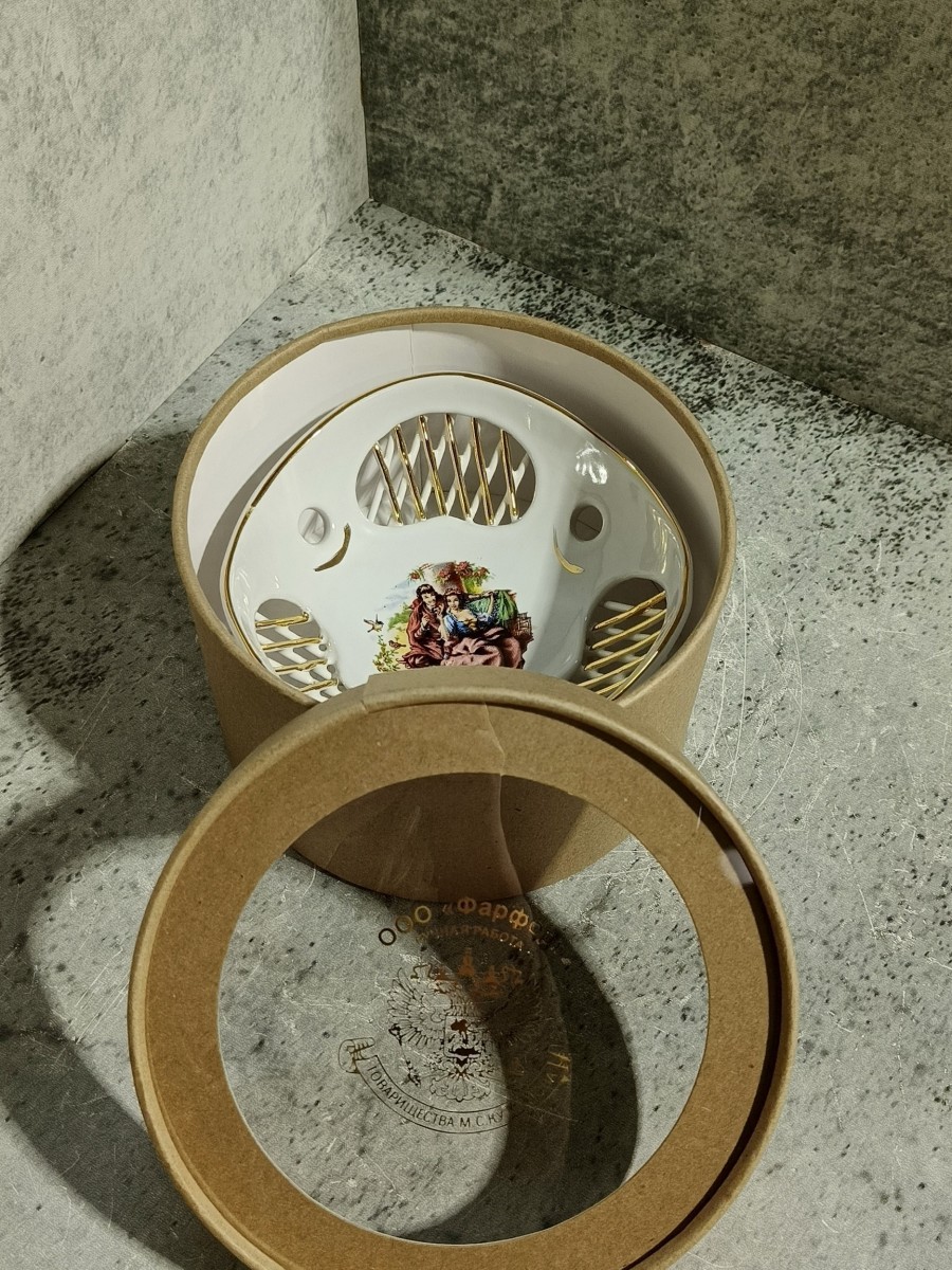 Сухарница № 10 б/зол.