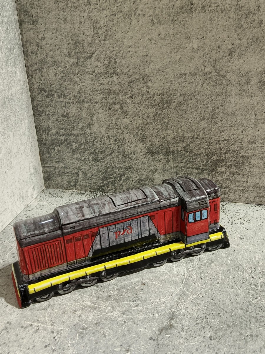 Сув. "Тепловоз" жив.